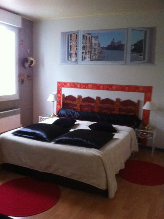 Chambre D'Hotes Dyrslot Bed and Breakfast Saint-Denis-de-Pile Esterno foto